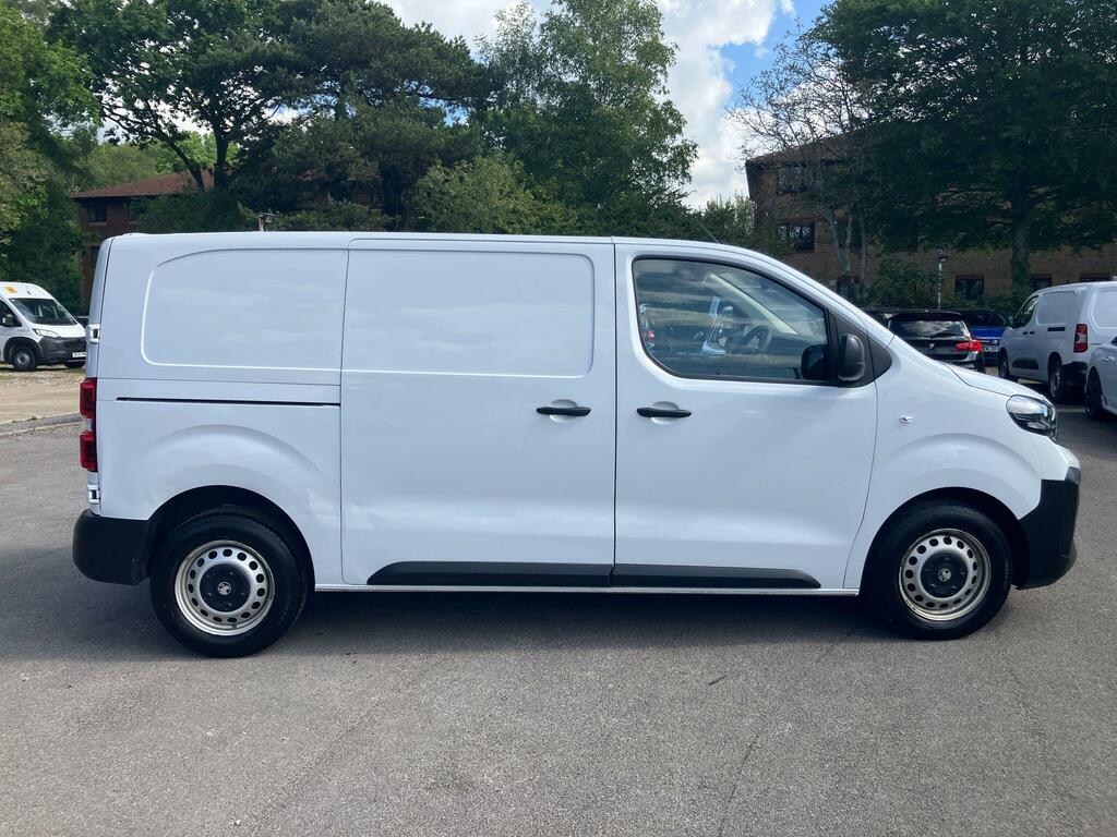 Vauxhall Vivaro 1.5 Turbo D Prime Swb Euro 6 Ss 6Dr DP24TZH White #6