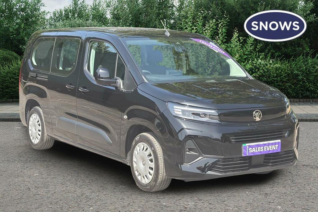 Vauxhall Combo-e Life 52Kwh Design XL Mpv 7.4Kw Charger Black