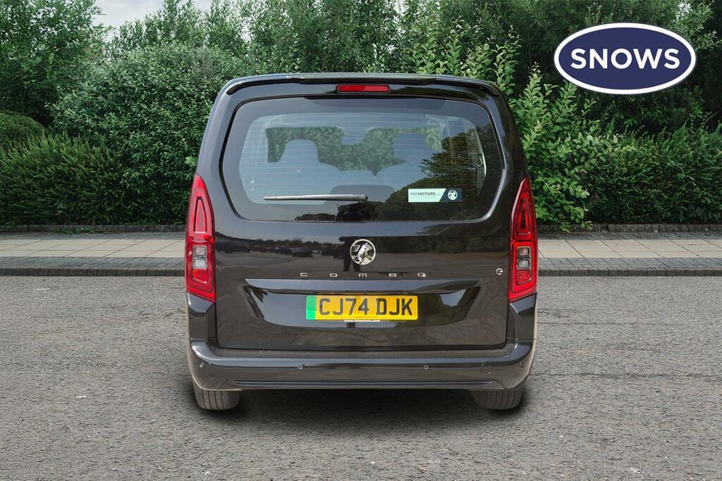 Vauxhall Combo-e Life 52Kwh Design XL Mpv 7.4Kw Charger CJ74DJK Black #4