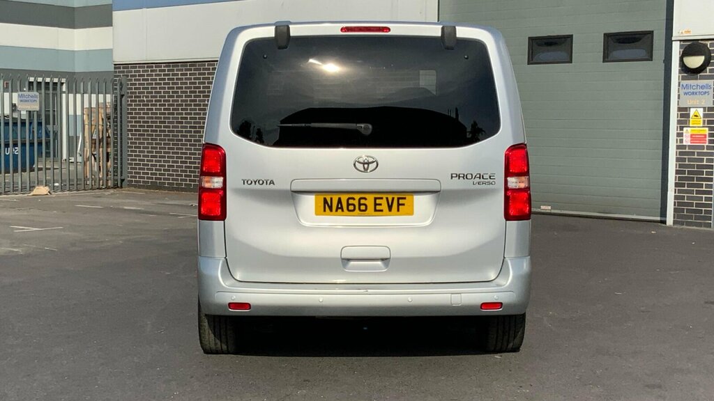Toyota Proace Verso Verso D-4d L1 Shuttle Silver #26