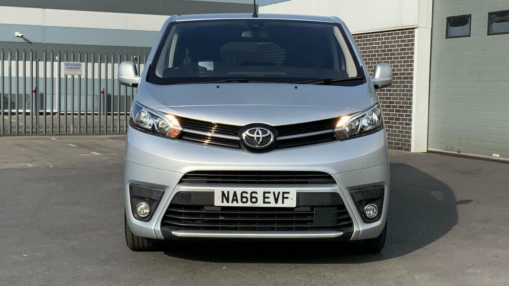 Toyota Proace Verso Verso D-4d L1 Shuttle Silver #22