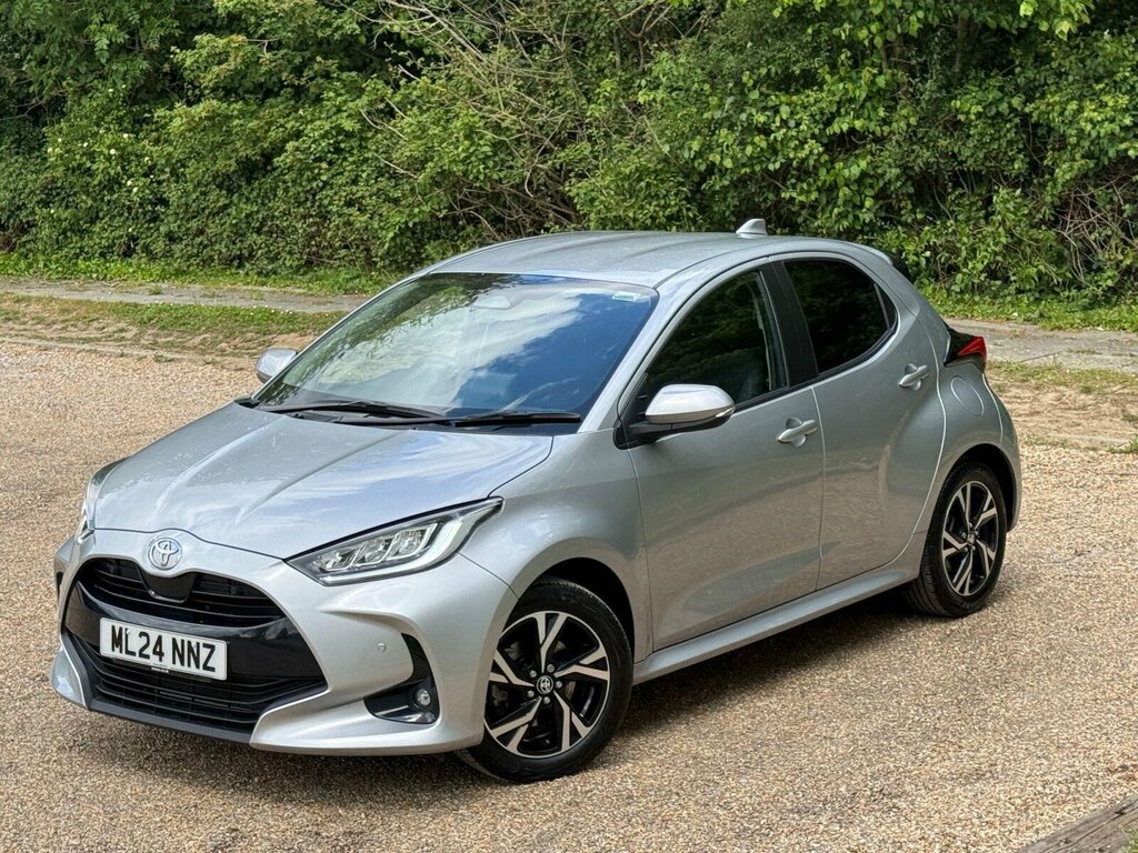Toyota Yaris 1.5 Vvt-h Design Hatchback Hybrid E-cvt ML24NNZ Silver #4
