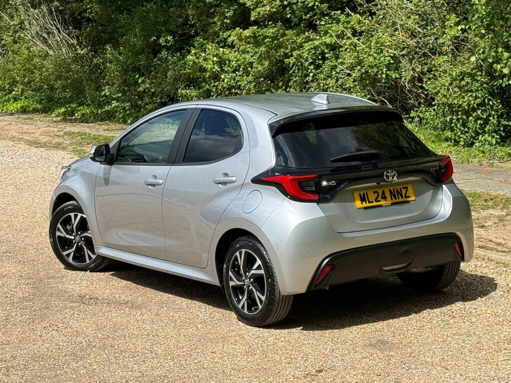 Toyota Yaris 1.5 Vvt-h Design Hatchback Hybrid E-cvt ML24NNZ Silver #6