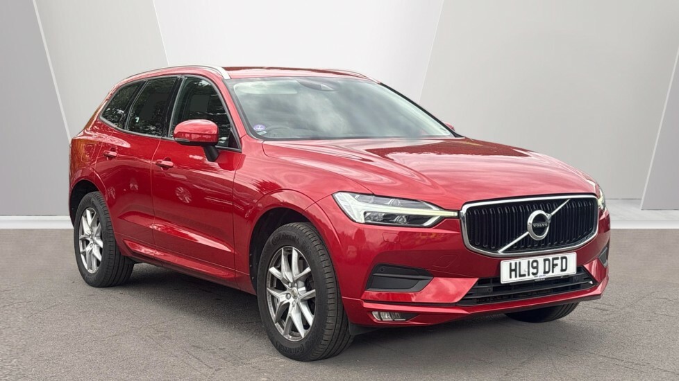 Volvo XC60 T5 Momentum Pro Red