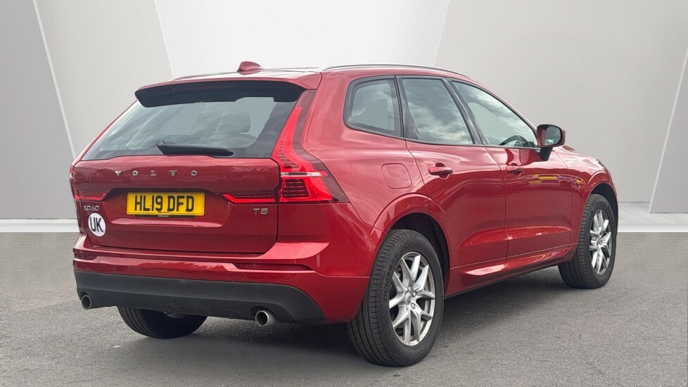 Volvo XC60 T5 Momentum Pro HL19DFD Red #2