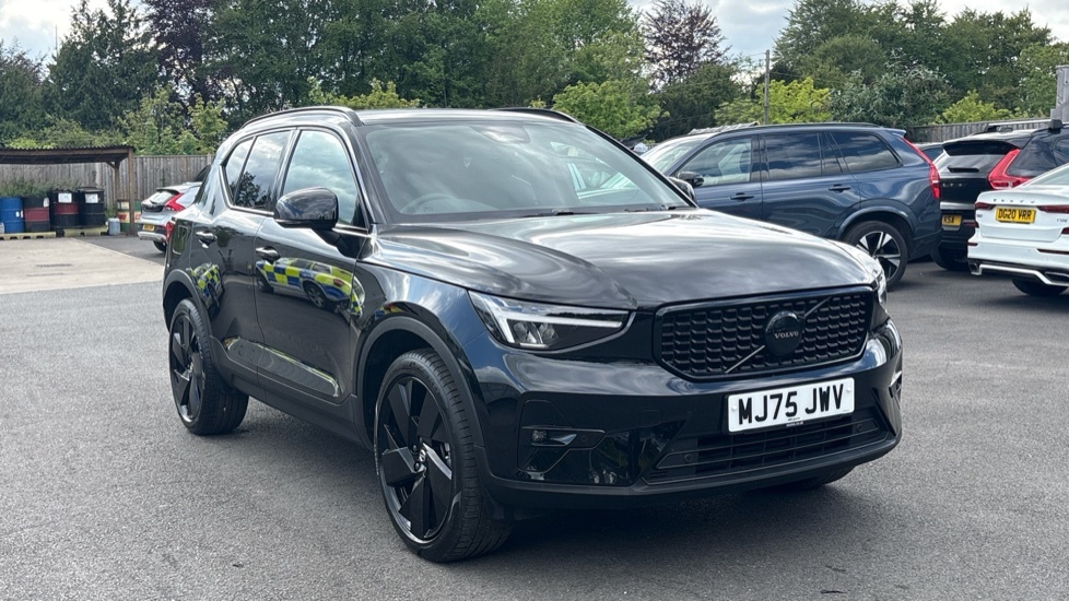 Volvo XC40 Black Edition Plus, B3 Mild Hybrid, Black