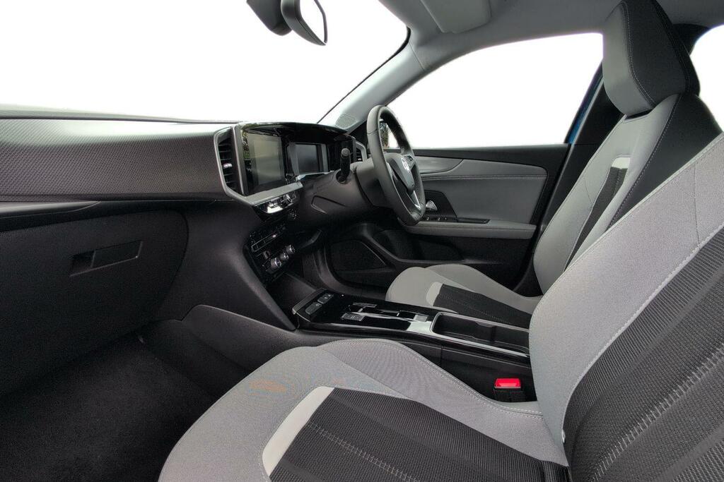 Vauxhall Mokka-e 50Kwh Design AV74BBJ Blue #2