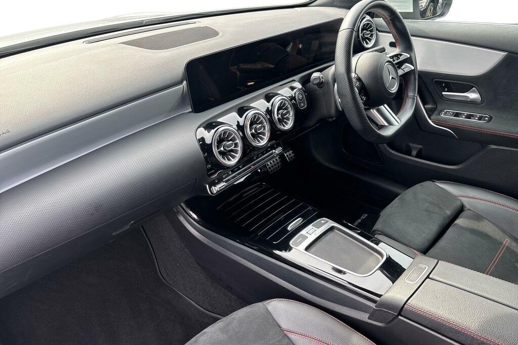 Mercedes-Benz A Class 1.3 A180h Mhev Amg Line Premium 7G-dct Euro 6 S RE23WHR White #2