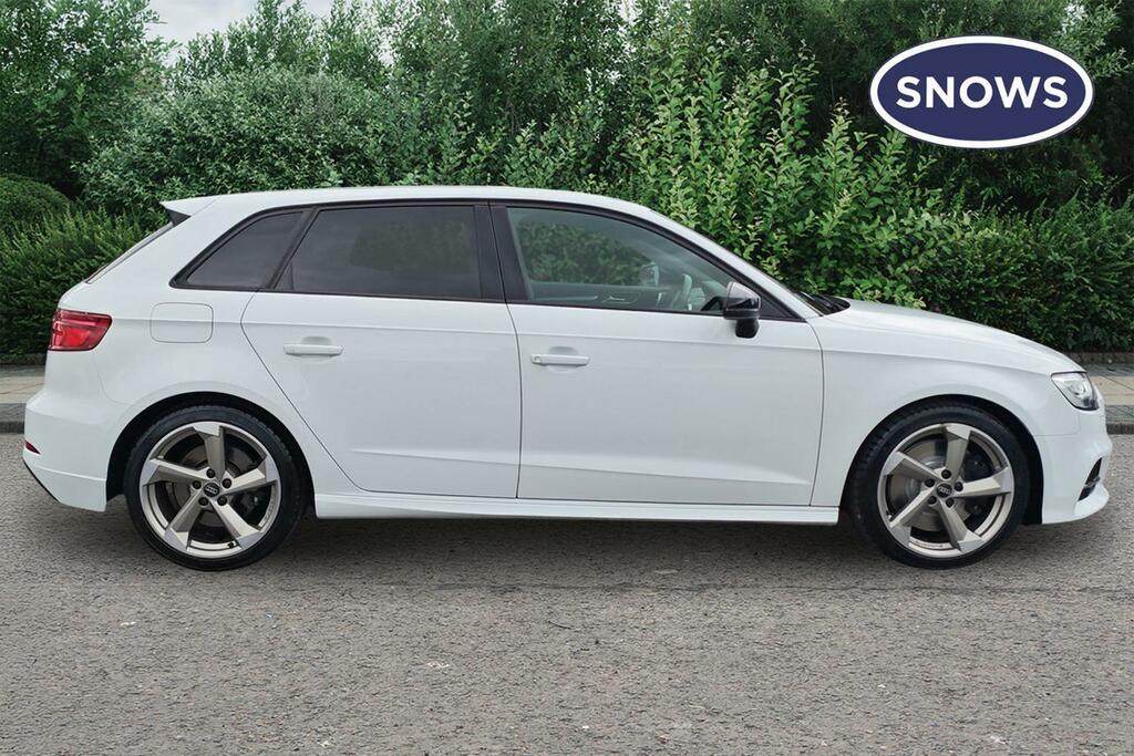Audi A3 2.0 Tfsi Black Edition Sportback S Tronic Quattro White #4