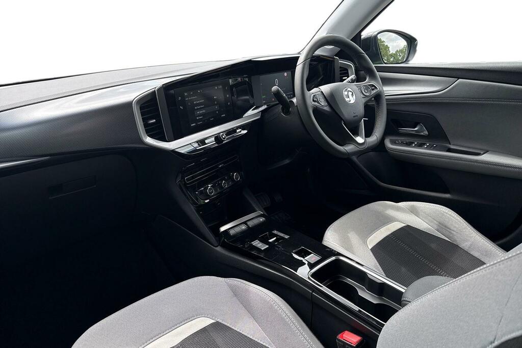 Vauxhall Mokka-e 50Kwh Design GY74KBV Green #2