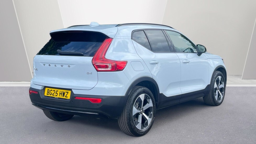 Volvo XC40 Plus, B4 Mild Hybrid, Dark BG25HWZ Blue #2