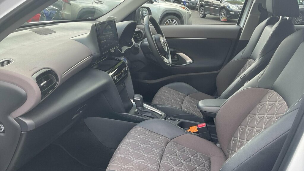 Toyota Yaris Cross 1.5 Vvt-h Excel E-cvt Euro 6 Ss HD24WAE White #5