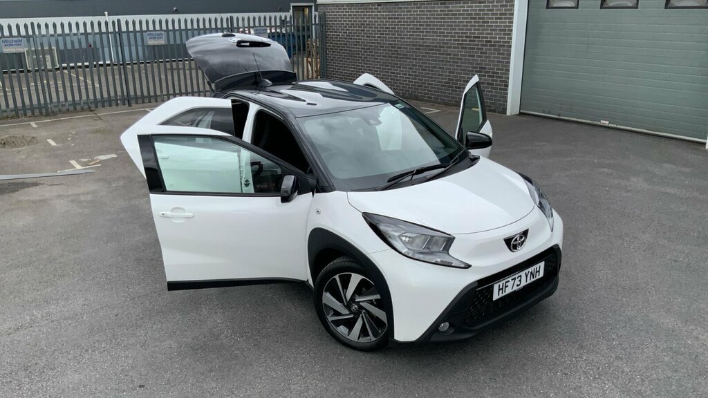 Toyota Aygo X 1.0 Vvt-i Edge Euro 6 Ss HF73YNH White #5