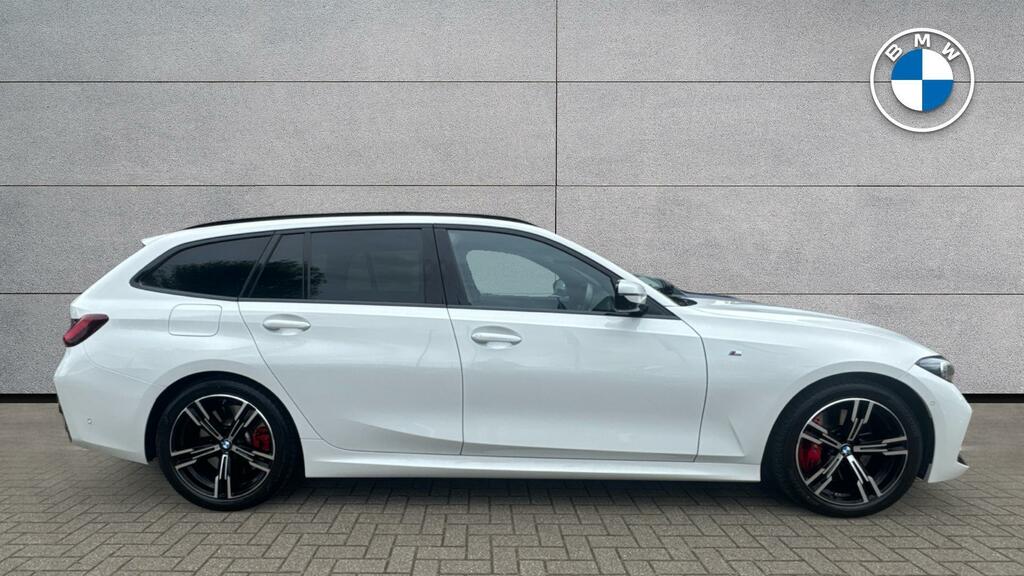 BMW 3 Series 320I M Sport Touring YF25ZWG White #3