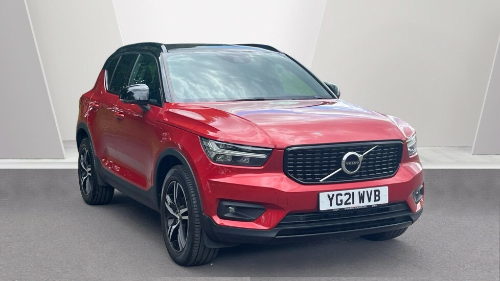 Volvo XC40 R-design, T3 Red