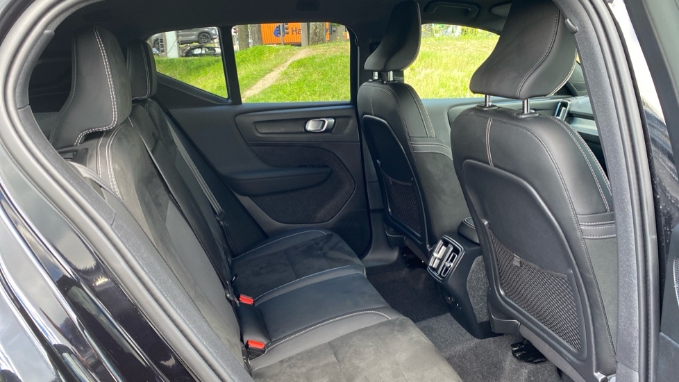 Volvo XC40 Black Edition Plus, B4 Mild Hybrid, BL74AAU Black #6