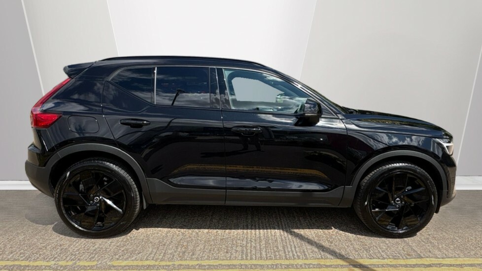 Volvo XC40 Black Edition Plus, B3 Mild Hybrid, MJ75JBU Black #3
