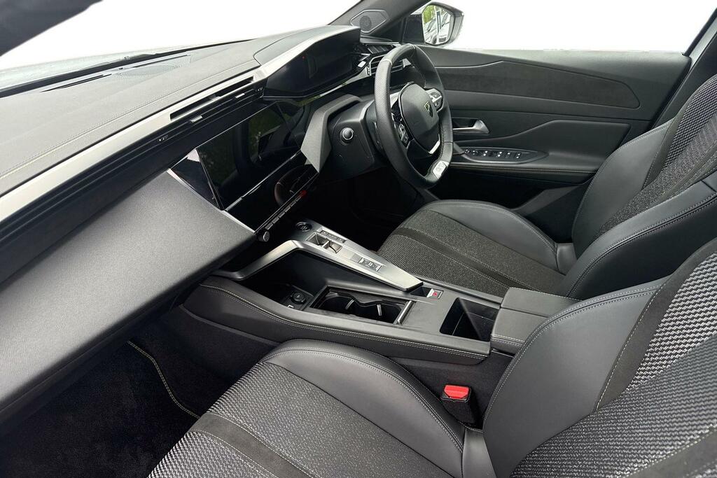 Peugeot 308 1.2 Gt E-dsc6 Euro 6 Ss KM25VWG White #2