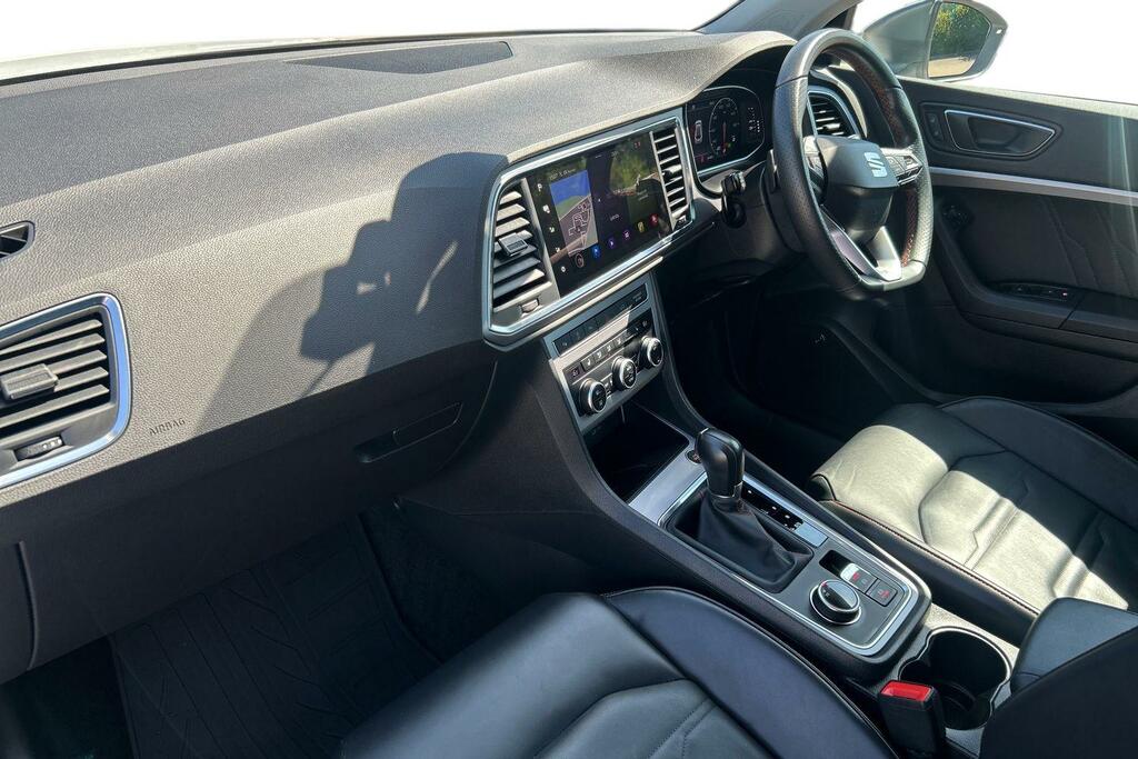 Seat Ateca 1.5 Tsi Evo Fr Black Edition Dsg HK23VCP White #2