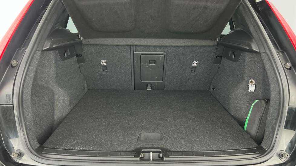 Volvo XC40 R-design Pro, B4 Mild Hybrid YA71GOC Black #5