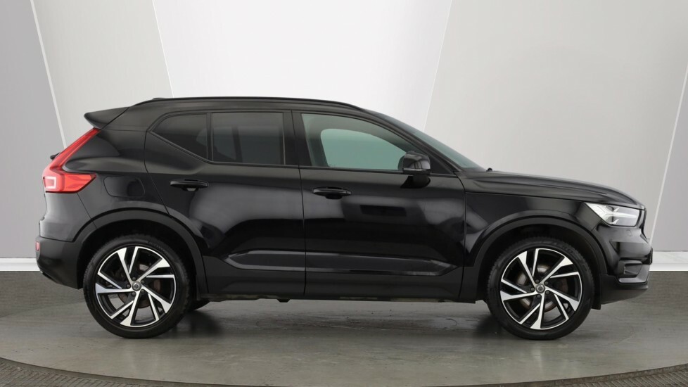 Volvo XC40 R-design Pro, B4 Mild Hybrid YA71GOC Black #2