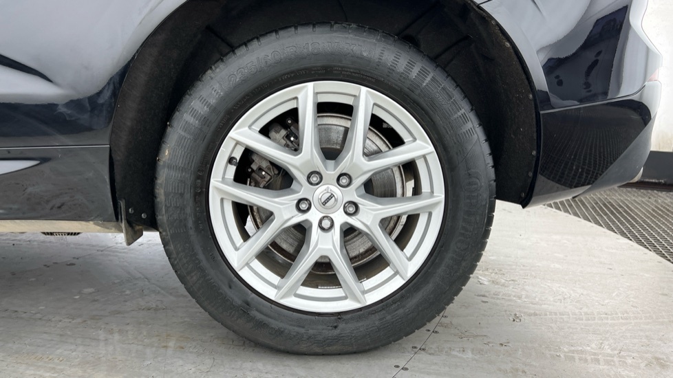 Volvo XC60 Momentum, B5 Mild Hybrid Black #4