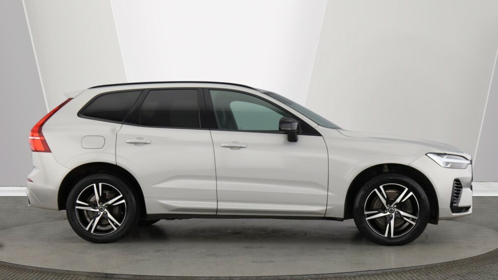 Volvo XC60 Recharge R-design, T6 Awd Plug-in Hybrid YY71XEK Silver #2