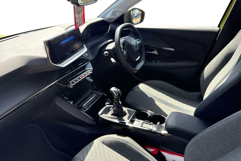Peugeot 208 1.2 Puretech Allure Euro 6 Ss HY74YVB Yellow #2