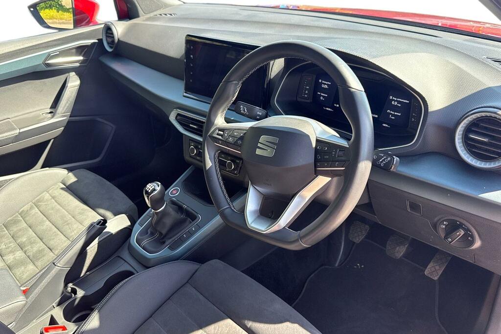Seat Arona 1.0 Tsi 115 Xperience Lux SH74EXR Red #6
