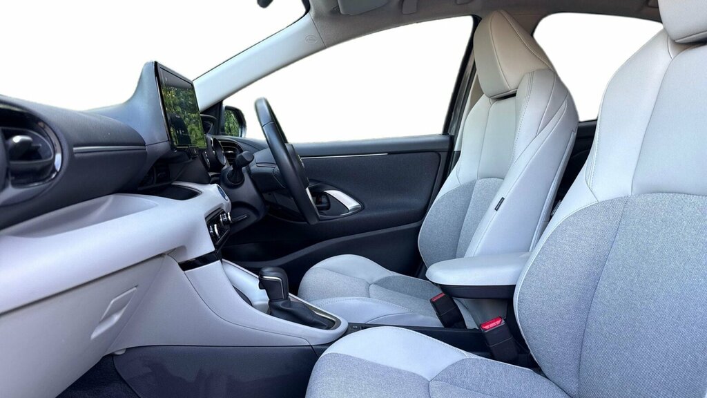 Toyota Yaris 1.5 Vvt-h Excel Hatchback Hybrid E-cvt HY73OSV Grey #5