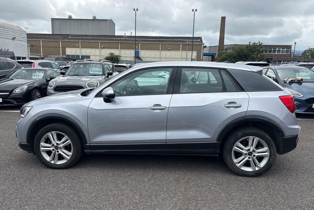 Audi Q2 1.5 Tfsi Cod 35 Sport Euro 6 Ss RO23XNJ Silver #6