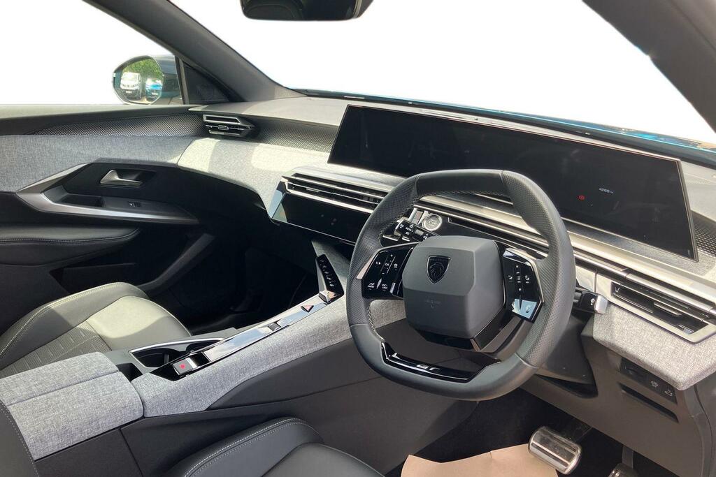 Peugeot 3008 73Kwh Gt KJ25NMZ Blue #6