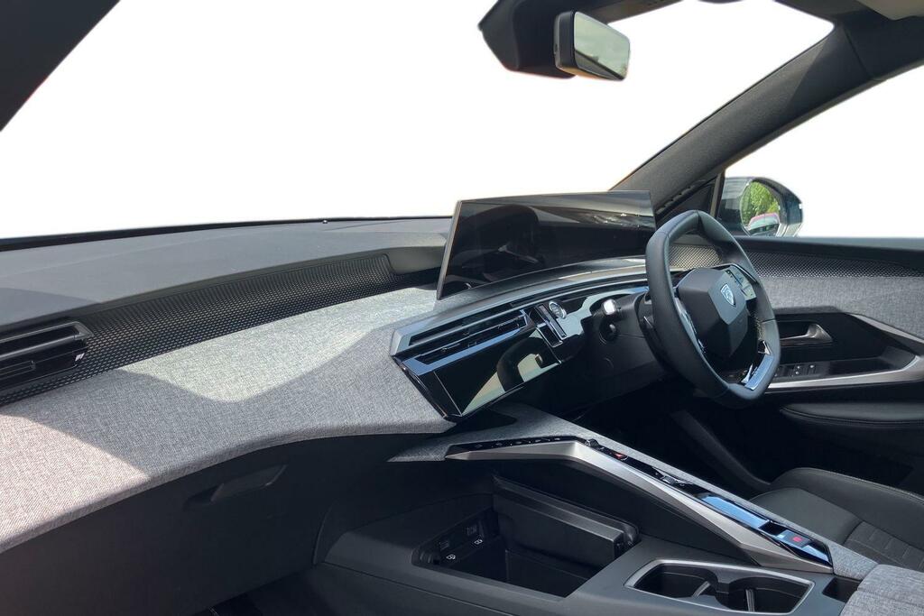 Peugeot 3008 73Kwh Gt KJ25NMZ Blue #2