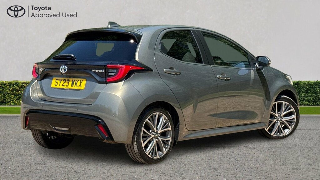 Toyota Yaris 1.5 Vvt-h Excel Hatchback Hybrid E-cvt SY23WKX Brown #2