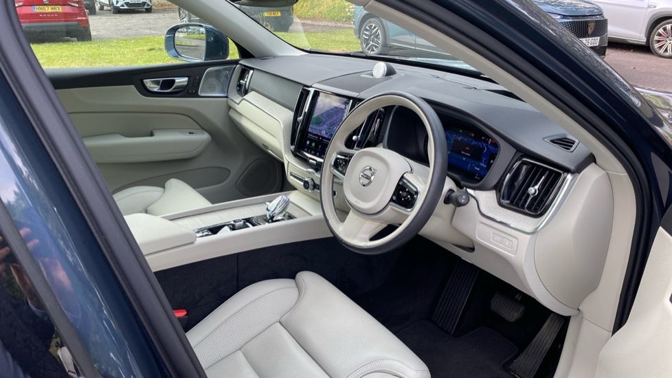 Volvo XC60 Recharge Ultimate, T8 Awd Plug-in Hybrid, Blue #4