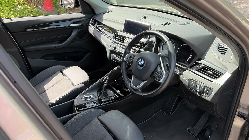 BMW X1 X1 Sdrive20i Sport Silver #6