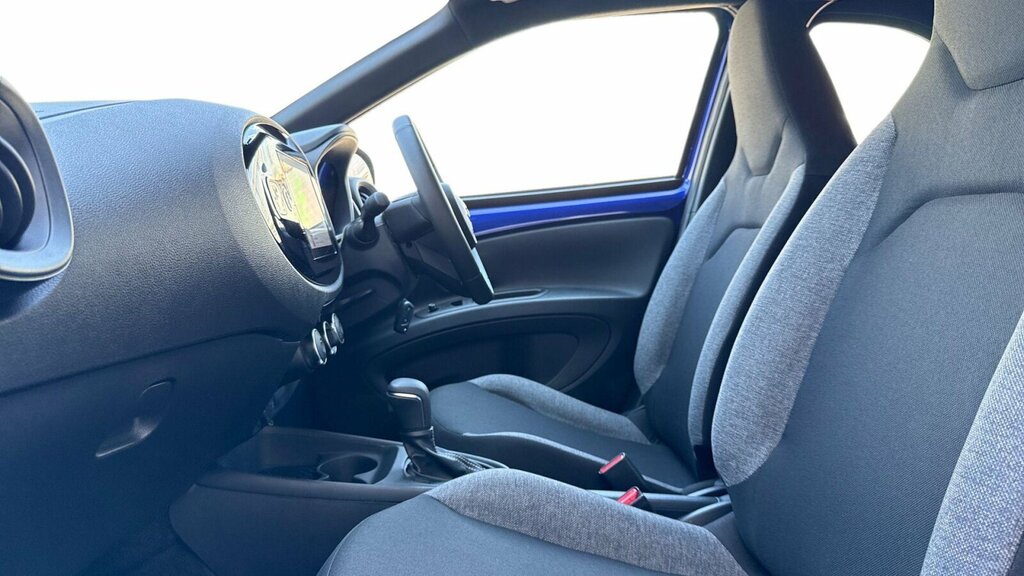 Toyota Aygo X 1.0 Vvt-i Pure Hatchback X-shift Euro 6 Blue #5
