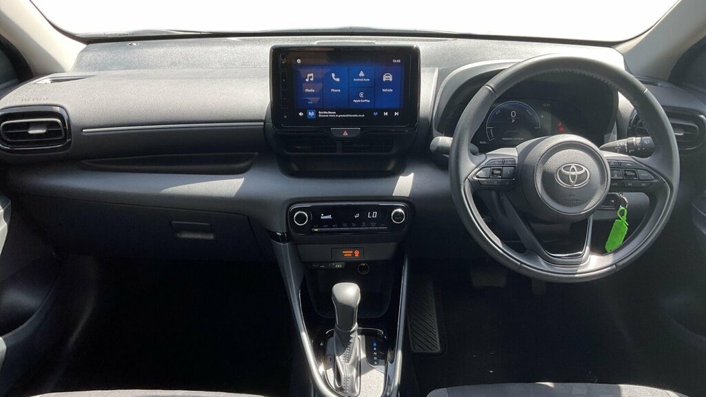 Toyota Yaris 1.5 Vvt-h Design E-cvt Euro 6 Ss FG25EOB Grey #6