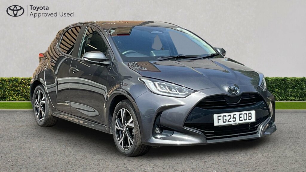 Toyota Yaris 1.5 Vvt-h Design E-cvt Euro 6 Ss Grey
