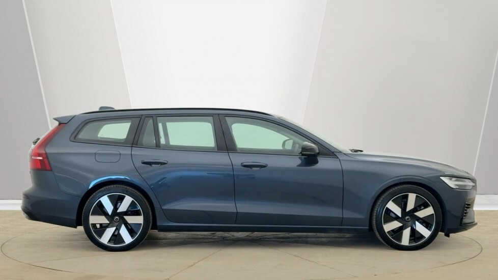 Volvo V60 Plus, T6 Awd Plug-in Hybrid, Dark RJ25GXT Blue #2