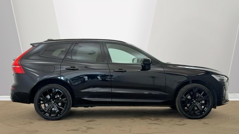Volvo XC60 Black Edition Ultra, B5 Awd Mild Hybrid, RV25VMF Black #2
