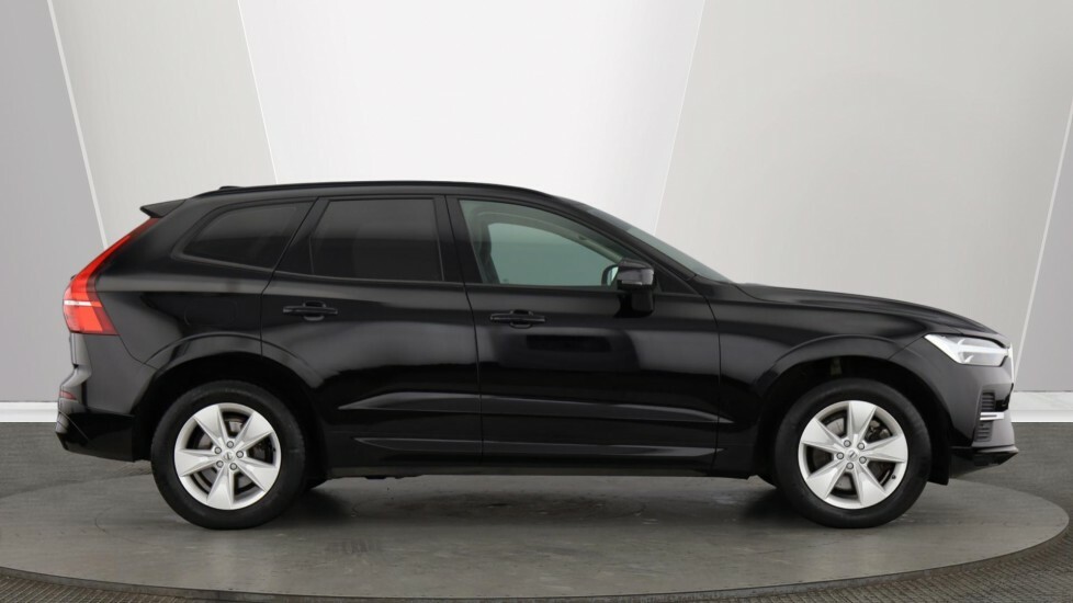 Volvo XC60 Momentum, B5 Awd Mild Hybrid NA22URL Black #2