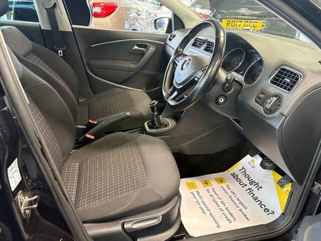 Volkswagen Polo 2017 1.2 Tsi Bluemotion Tech Match Edition Hatchba HW17LTK Black #6