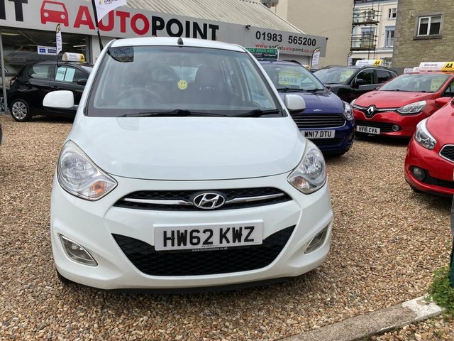 Hyundai I10 2012 1.2 Active Hatchback Euro 5 HW62KWZ White #2