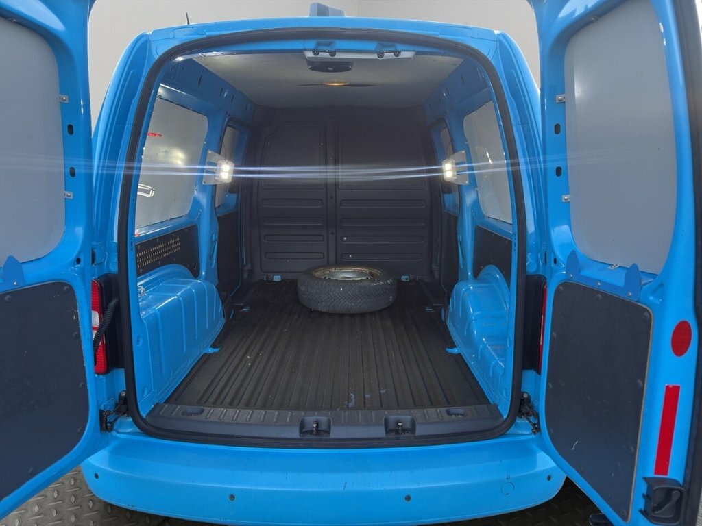 Volkswagen Caddy Mpv PJ15FOH Blue #3