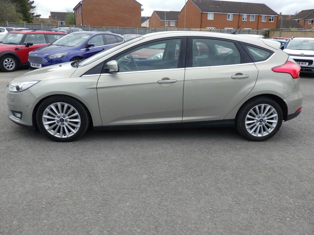 Ford Focus Titanium X EG15BZT #3