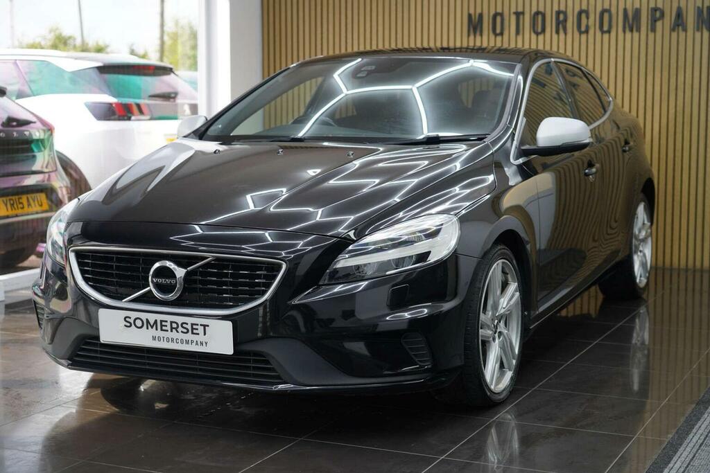 Volvo V40 Hatchback 2.0 D2 R-design Pro Euro 6 Ss KY17UDZ Black #6