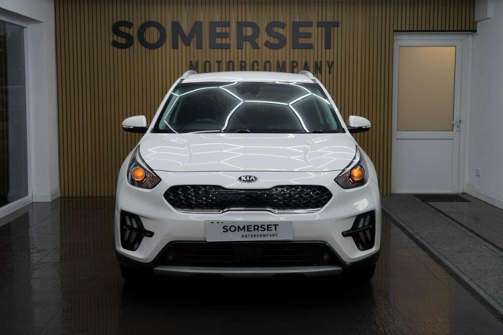 Kia Niro Suv 1.6 Gdi 2 Dct Euro 6 Ss 202170 NL70KKJ White #5