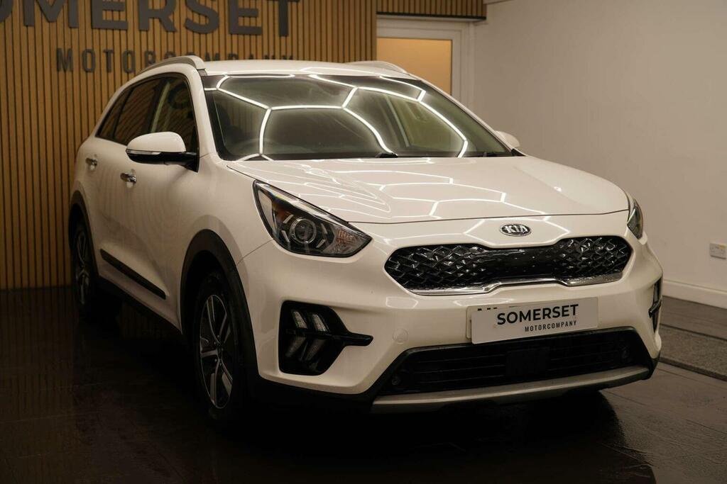 Kia Niro Suv 1.6 Gdi 2 Dct Euro 6 Ss 202170 NL70KKJ White #4