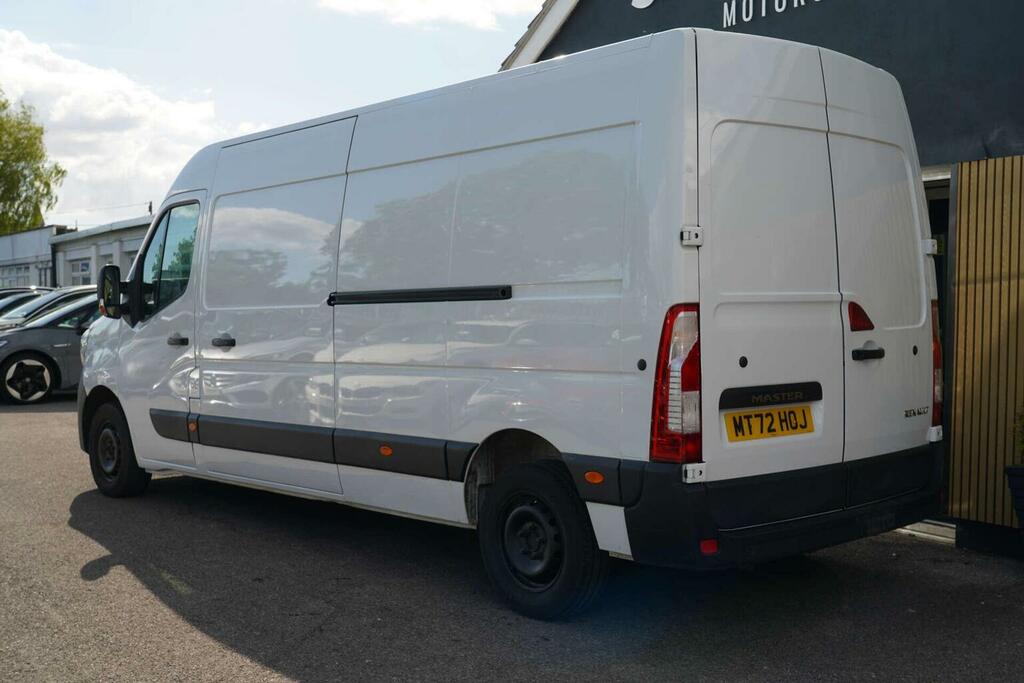 Renault Master Panel Van 2.3 Dci 35 Business Fwd Lwb Medium Roof MT72HOJ White #4